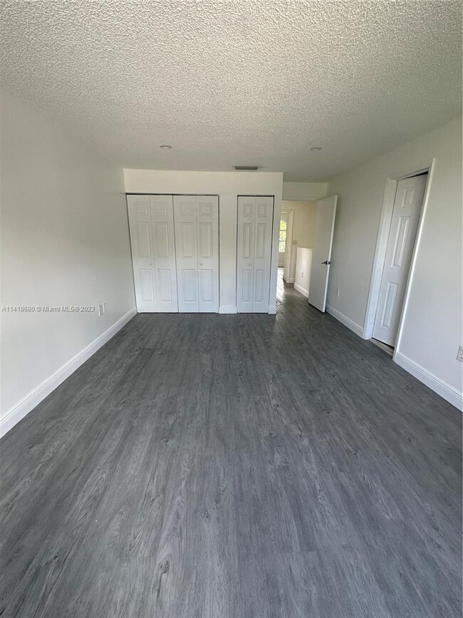 Building Photo - 2050 SW 122nd Ave
