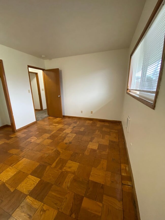 Building Photo - 8919 Travis Dr