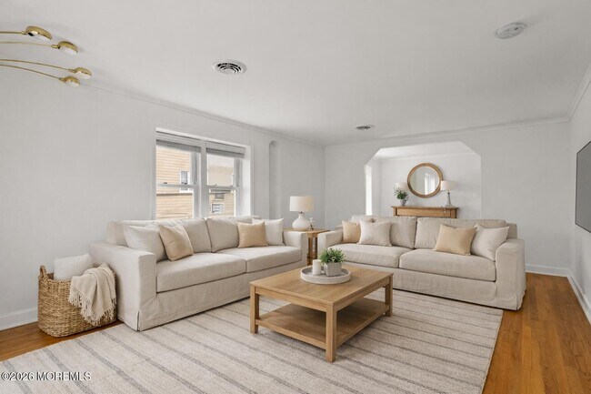 Building Photo - 139 Brighton Ave