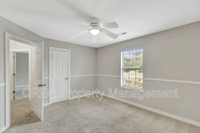 Building Photo - 1411 Oaklanding Rd