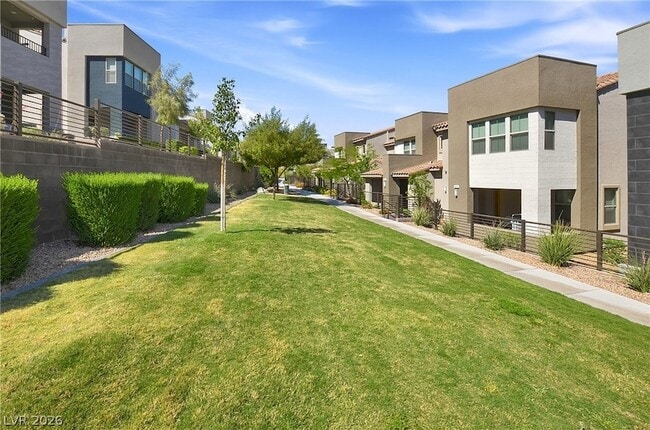 Building Photo - 11561 Cedar Shore Ave