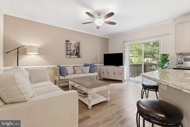 Building Photo - 47716 Bowline Terrace