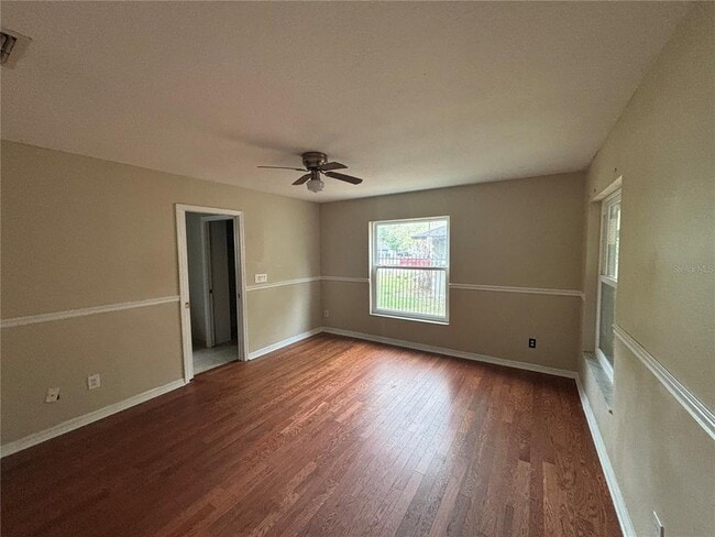 Building Photo - 201 E Baker St