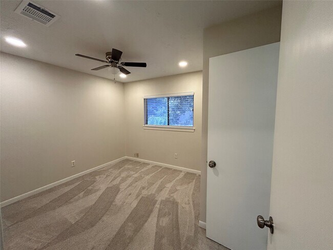 Building Photo - 7761 High Village Dr