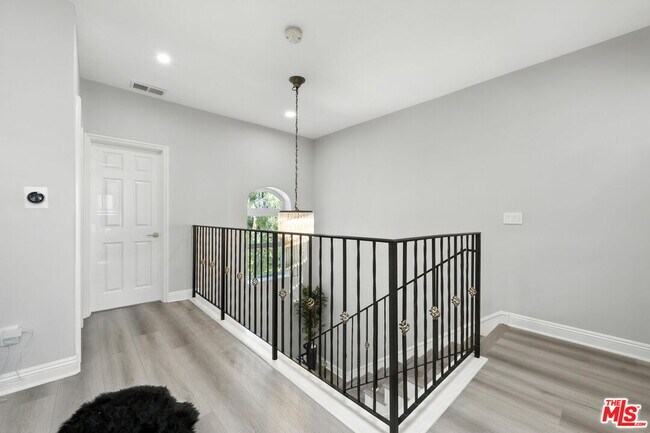 Building Photo - 23971 De Ville Way