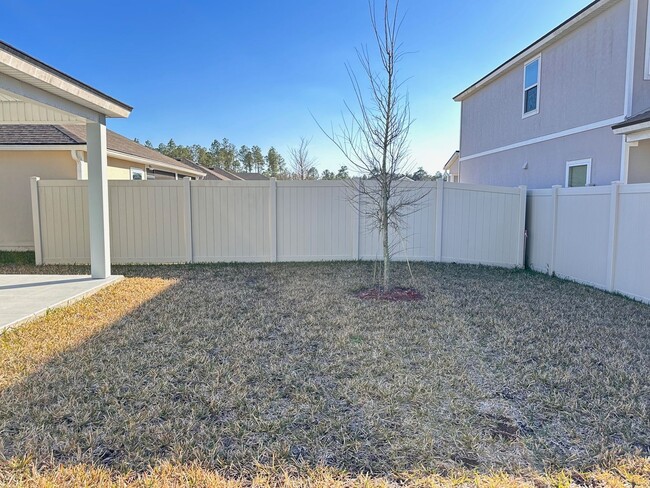 Building Photo - 3-Car Garage, Gated Community, Close to Be...