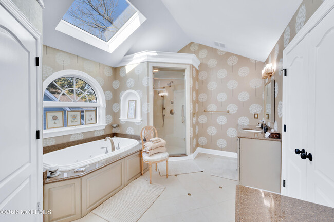 Building Photo - 619 Beacon Blvd