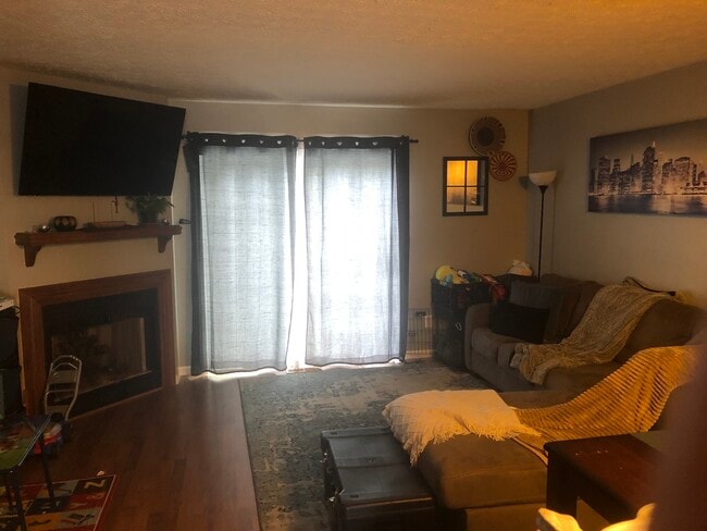 Building Photo - 229 MACANDREWS WAY