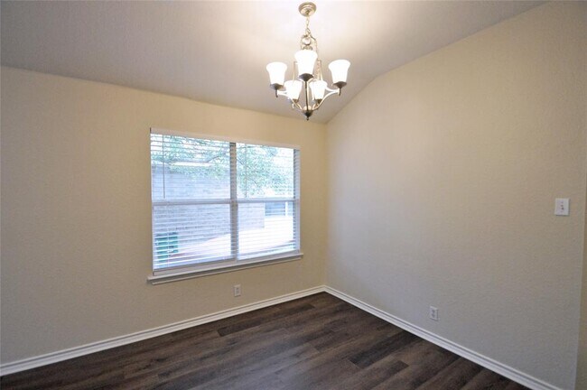 Building Photo - 13350 Water Oak Ln