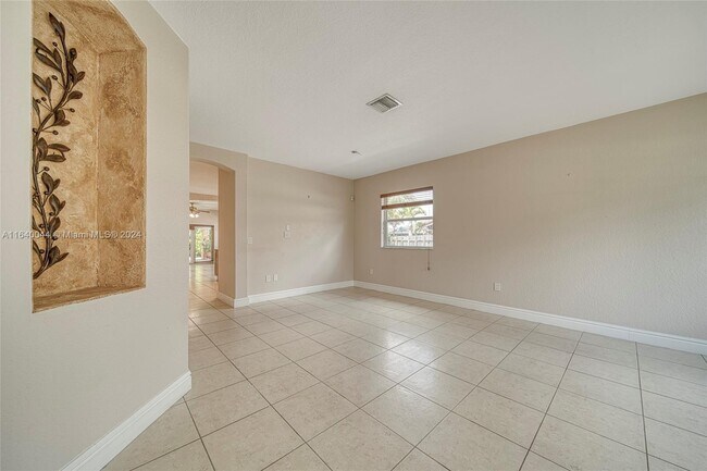Building Photo - 16544 SW 75th Terrace