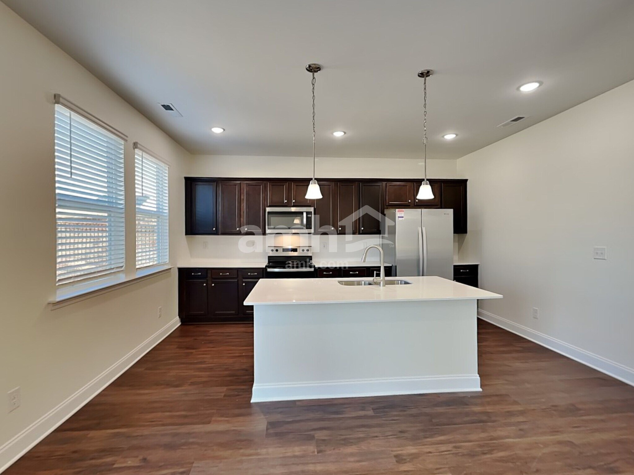 Building Photo - 5500A Farm Pond Ln