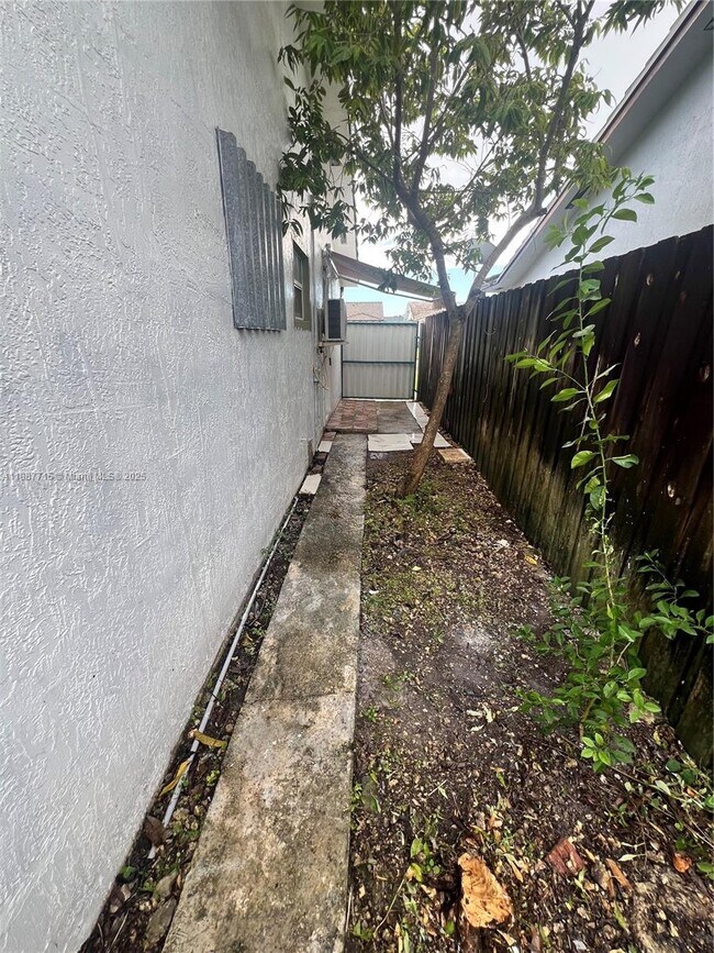 Building Photo - 14763 SW 173rd Terrace