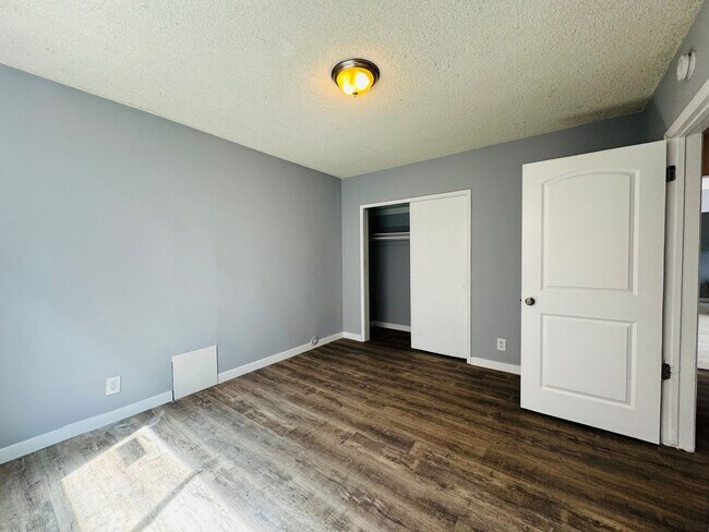 Building Photo - 1230 W 144th St