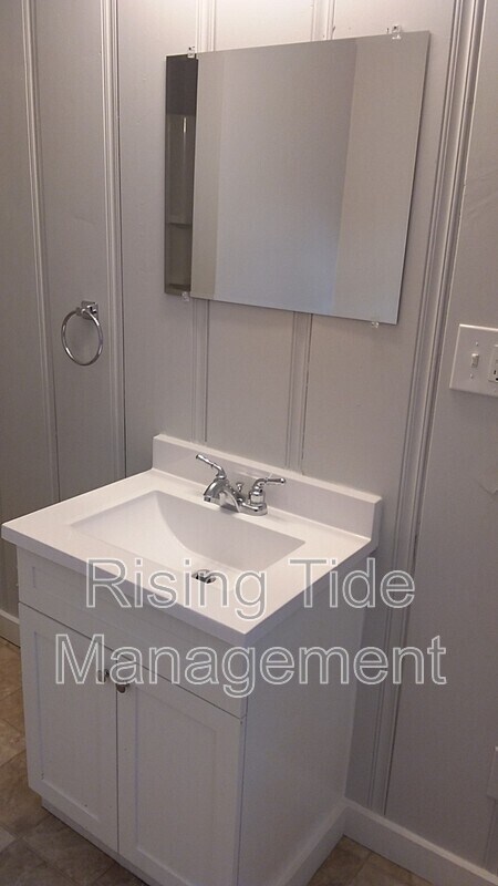 Building Photo - 18 Sunset Ln