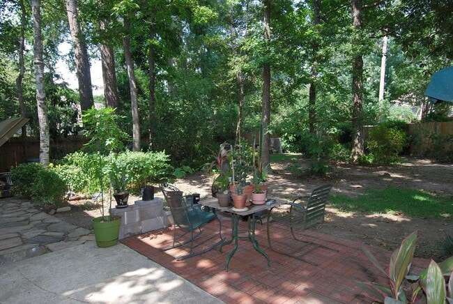 Building Photo - 4918 Maple Brook Ln