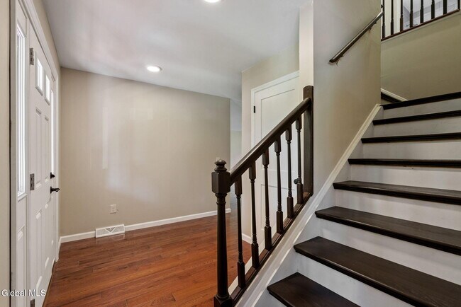 Building Photo - 30 Dick Lynch Rd