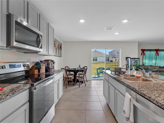 Building Photo - 16702 Carlton Pond St