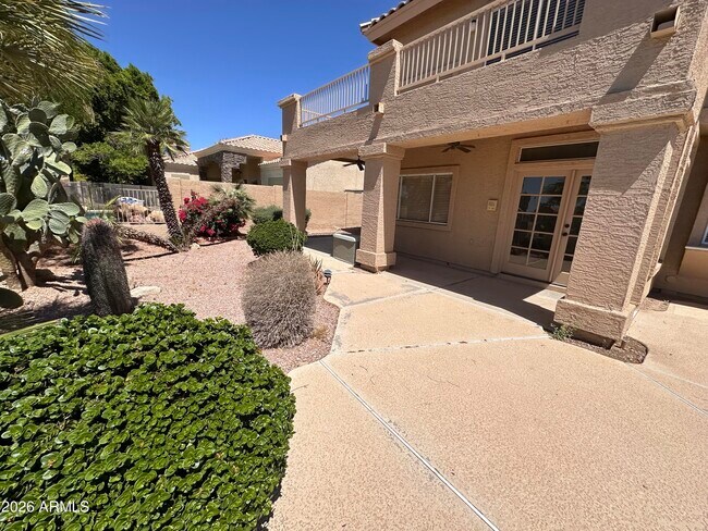 Building Photo - 1601 E Glenhaven Dr