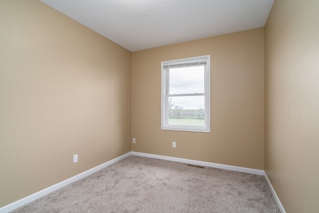 Building Photo - Beautiful Single Family Home