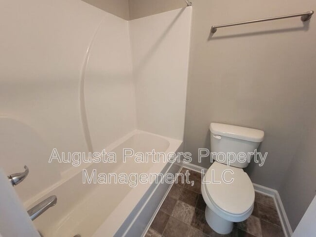 Building Photo - 1733 Ethan Way