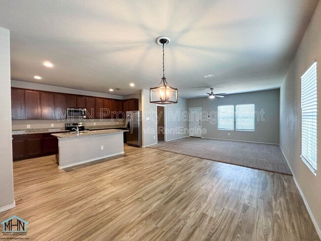 Building Photo - 4619 Heathers Star St