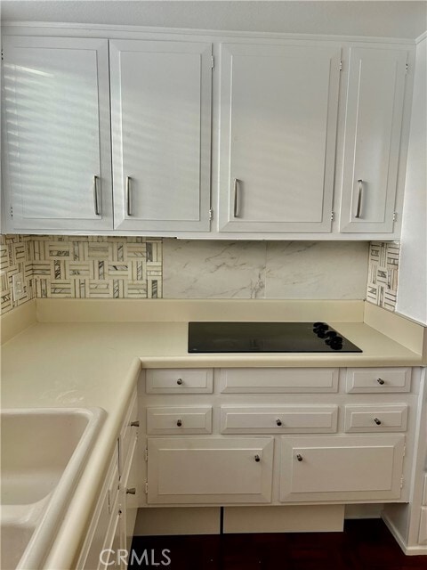 Building Photo - 706 Avenida Sevilla