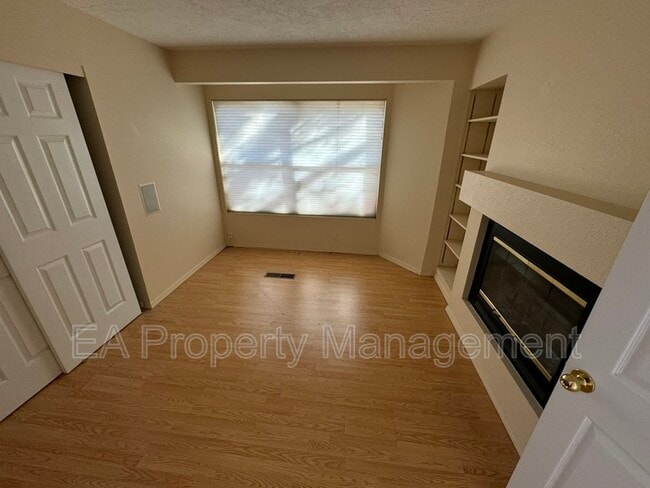 Building Photo - 7576 Keystone Dr NE
