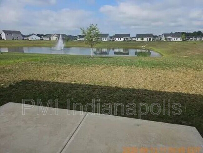 Building Photo - 1854 Cascades Dr