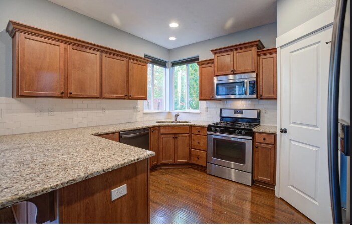 Building Photo - 18824 Nutmeg Ln