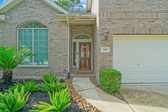 Building Photo - 7211 Emerald Run Ln