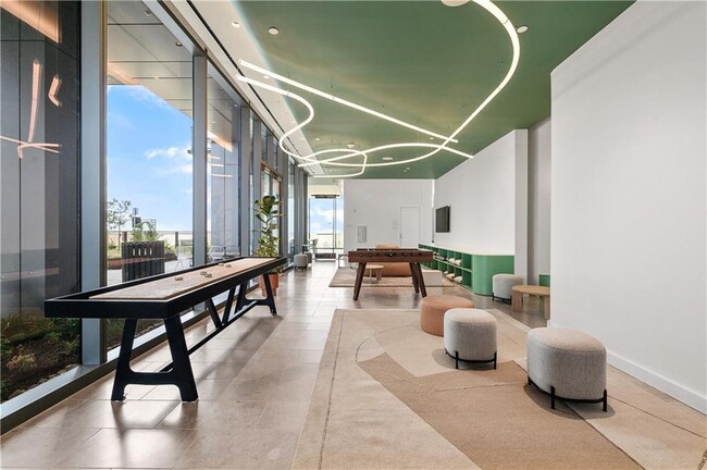 Building Photo - 44 East Ave