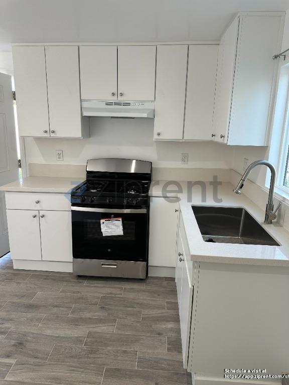 Building Photo - 12313 Lakewood Blvd