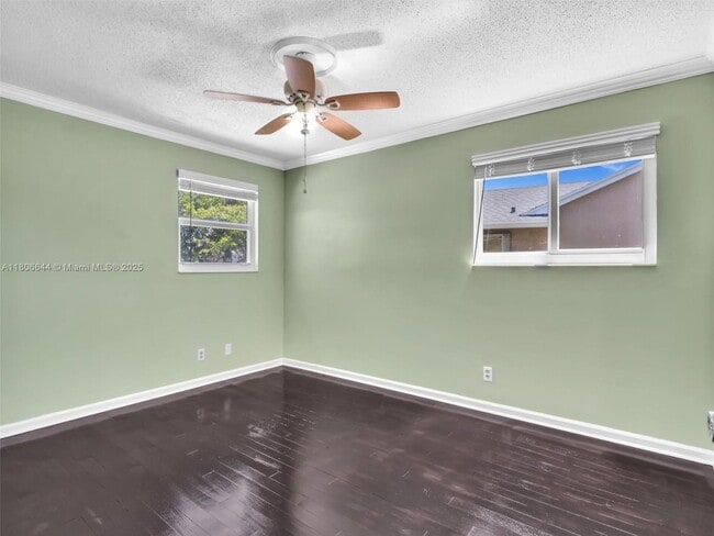Building Photo - 2124 Discovery Cir W