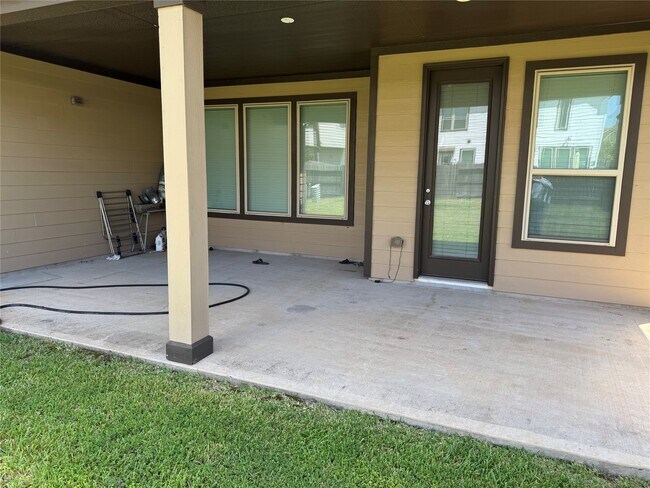 Building Photo - 22626 Williams Oak Ln