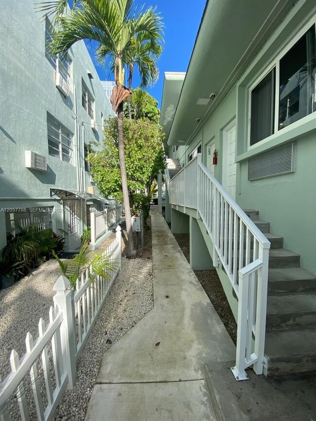 Building Photo - 9056 Collins Ave