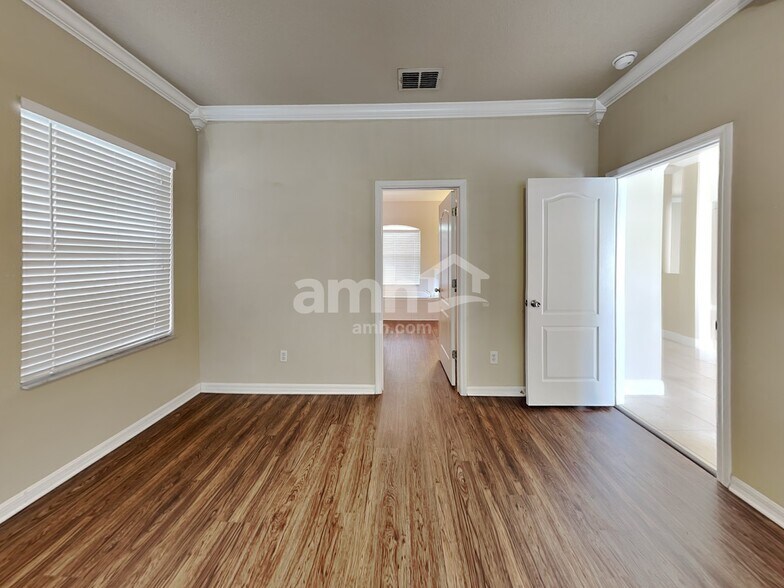 Building Photo - 239 Traditions Dr