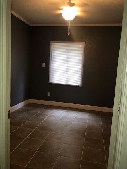 Building Photo - 2201 S Park Ave