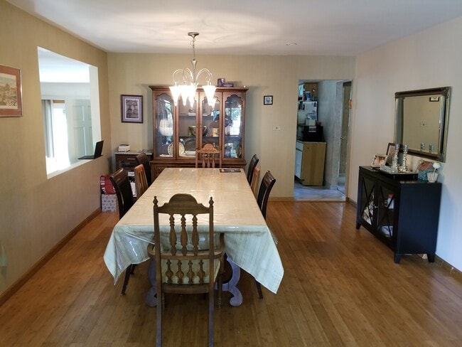Building Photo - 410 Narragansett Dr