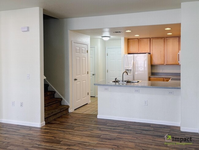 Building Photo - 16071 E Geddes Dr