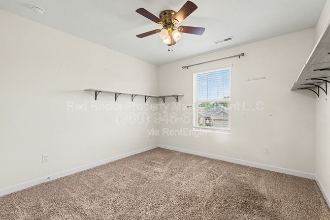 Building Photo - 11144 Comiskey Ln