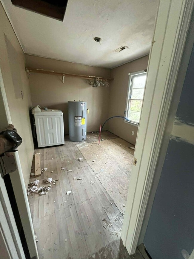 Building Photo - 142 Co Rd 771