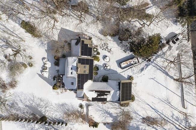 Building Photo - 29 Williston Rd