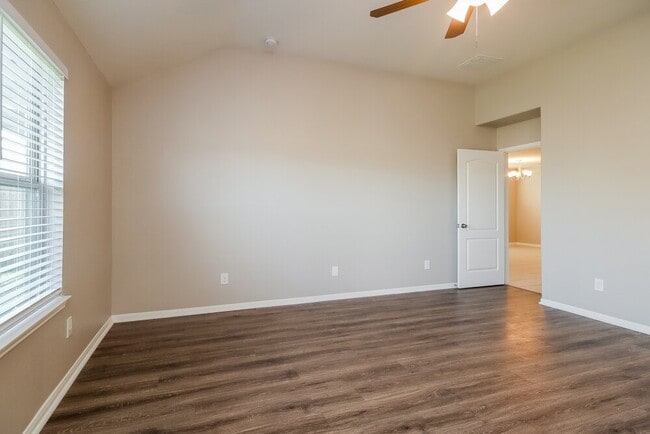 Building Photo - 5107 Gulf Stream Ln