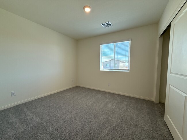 Building Photo - 10415 Ricordi St