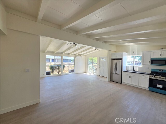 Building Photo - 13030 Bradwell Ave