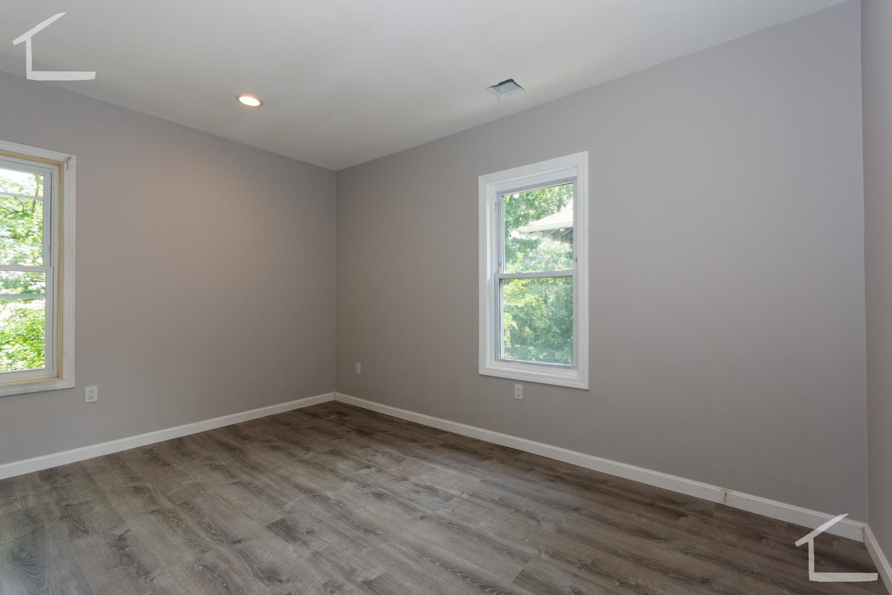 Building Photo - 39 Long Ave