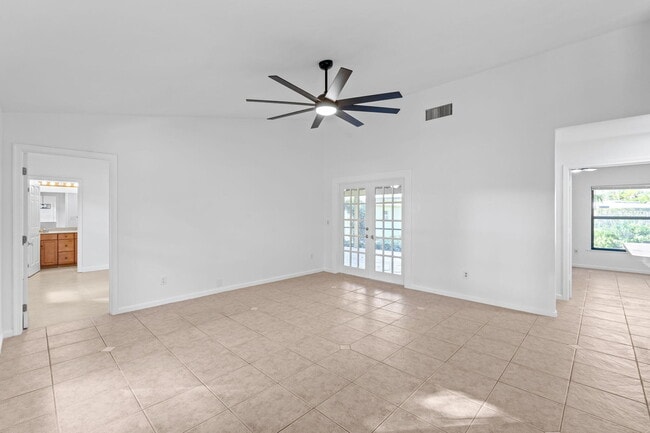 Building Photo - 11989 Persimmon Blvd