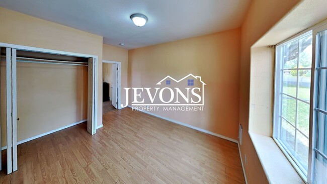Building Photo - 3-bedroom home near Yakima Valley College ...