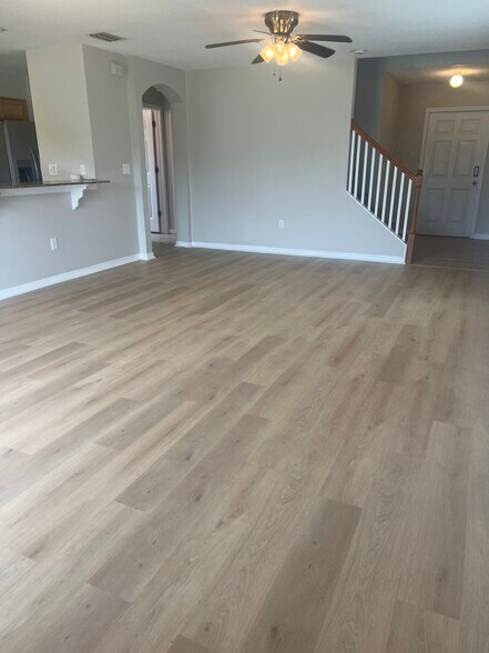 Building Photo - 7954 Carriage Pointe Dr