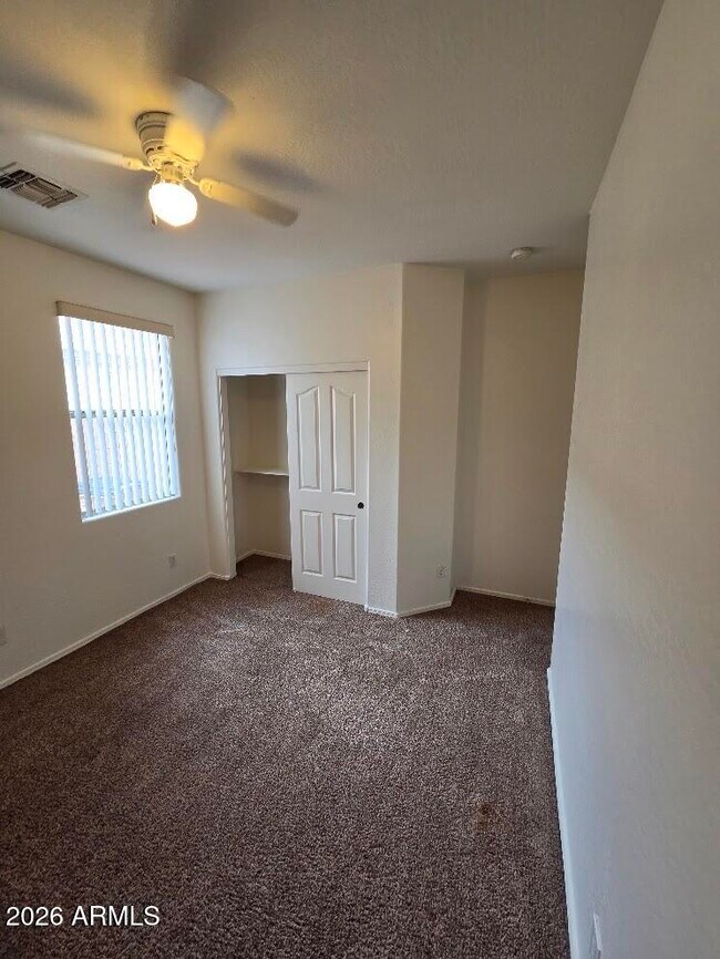 Building Photo - 12901 W Glenrosa Dr